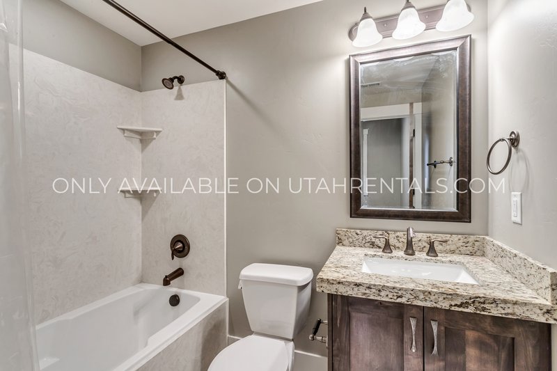 Beautiful, Pet Friendly Park's Edge Condo property image