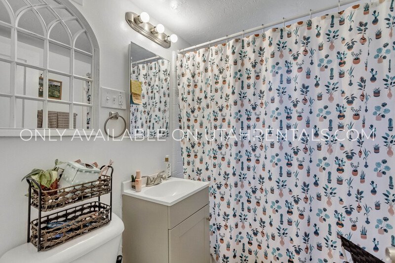 1-Bed / 1-Bath Near the University of Utah! property image