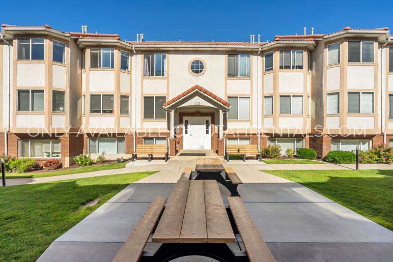 Private and Shared Room Available at Santa Barbara property image