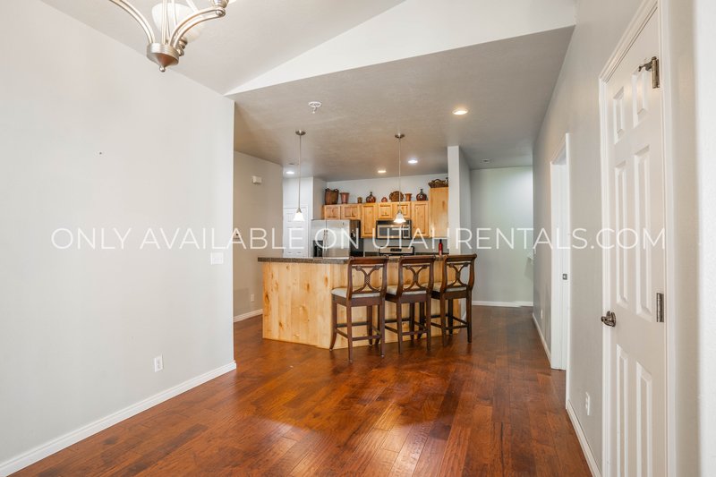 3 Bedroom 2 Bath in Canyon Meadows HOA property image