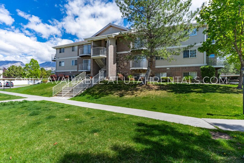 Beautiful 2nd Floor Condo! property image