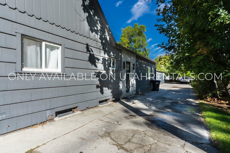 545/547 E 200 N - 545 RM3 BD2 property image