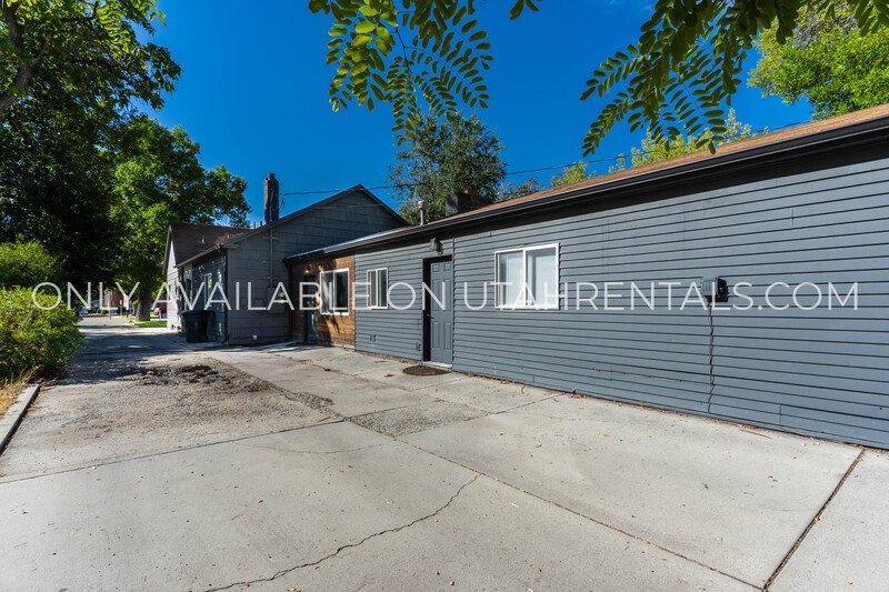 545/547 E 200 N - 545 RM3 BD2 property image