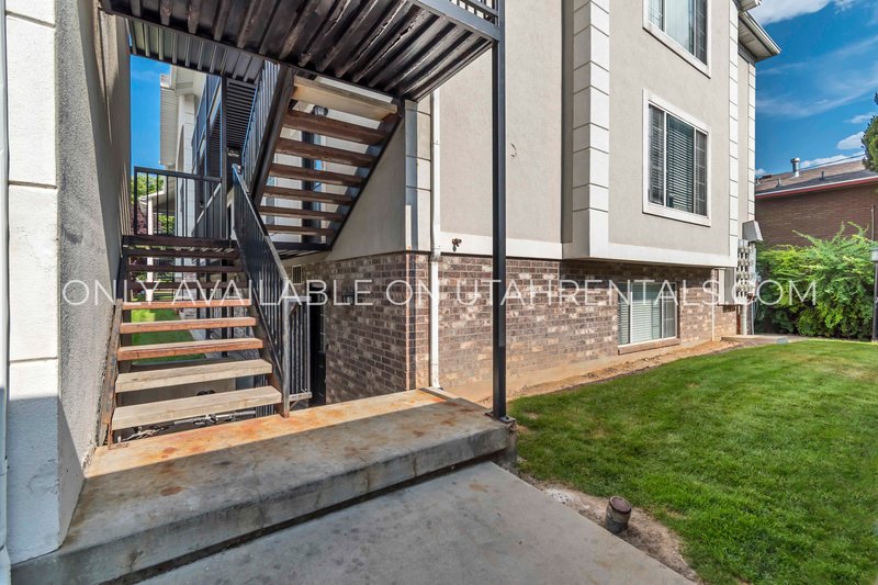 2 Bedrooms | 1 Bathroom | 782 Sq. Ft. property image