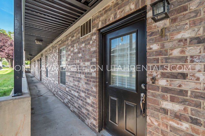 2 Bedrooms | 1 Bathroom | 782 Sq. Ft. property image