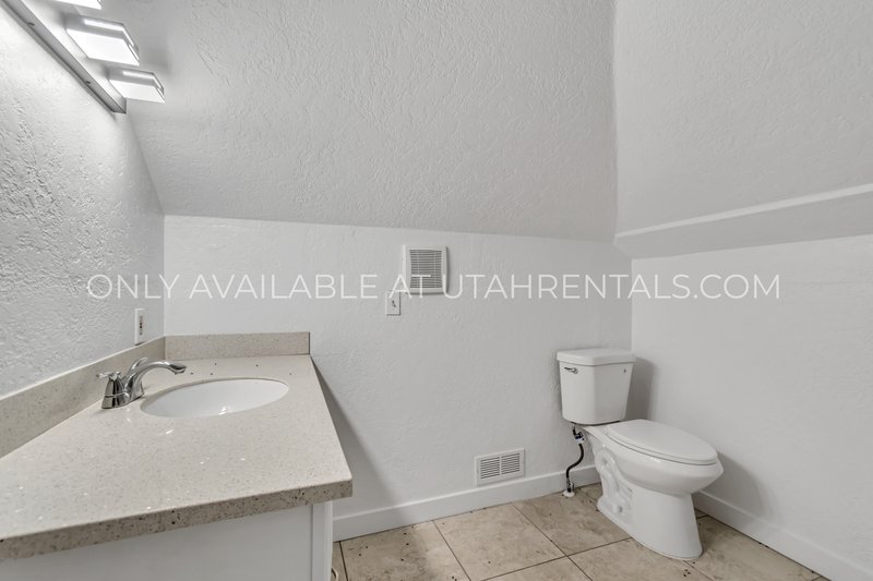 Newly Remodeled 5 Bed 2 Bath House in Provo property image