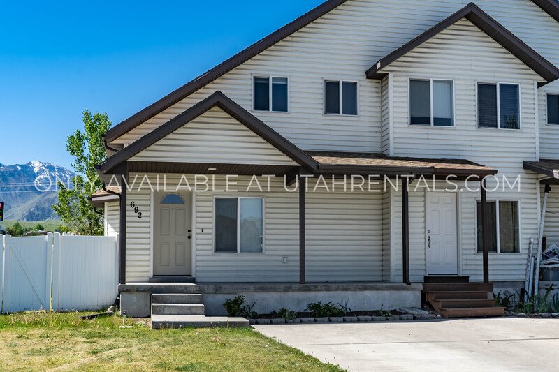 Beautiful, Spacious 5-Bed Single-Family Home in Santaquin! property image