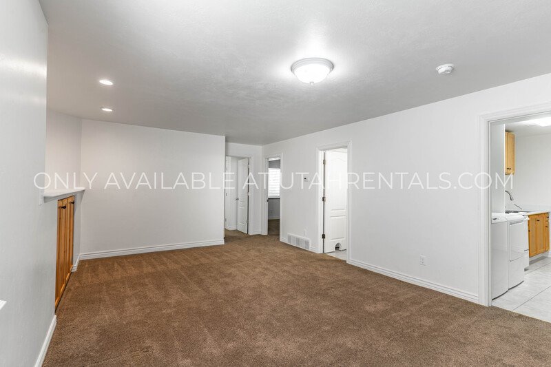 Beautiful, Spacious 5-Bed Single-Family Home in Santaquin! property image