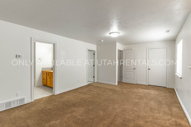 Beautiful, Spacious 5-Bed Single-Family Home in Santaquin! property image