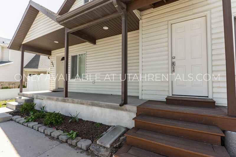 Beautiful, Spacious 5-Bed Single-Family Home in Santaquin! property image
