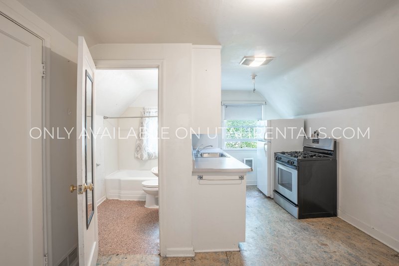 Cute 1 bed multiplex apartment in American Fork property image