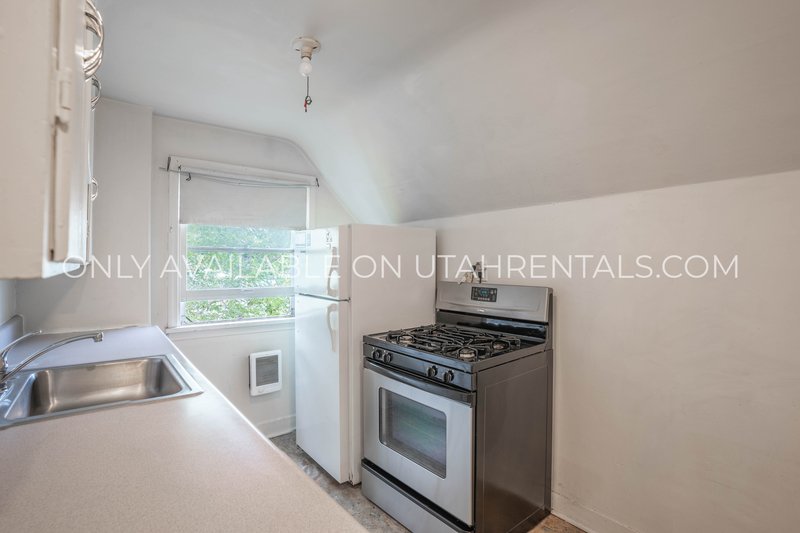 Cute 1 bed multiplex apartment in American Fork property image