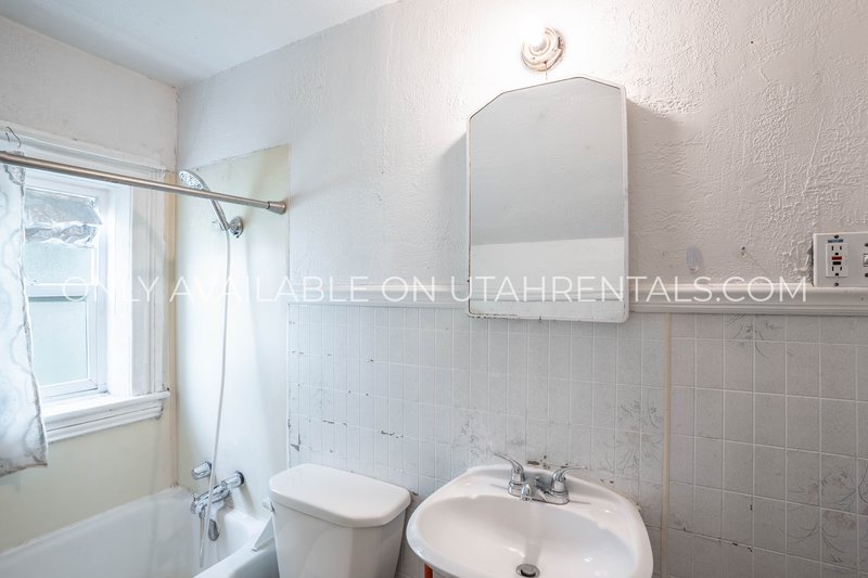 Cute 1 bed multiplex apartment in American Fork property image