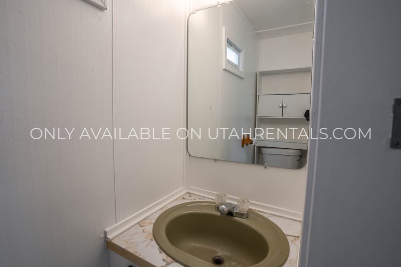 Charming & Spacious 3-Bedroom Home in Santaquin! property image