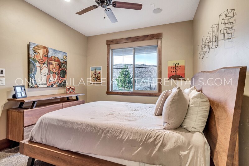 Beautifully Upgraded 3-Bed, 3-Bath Townhome at Park's Edge property image