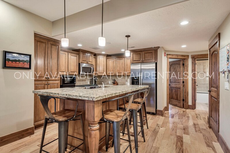 Beautifully Upgraded 3-Bed, 3-Bath Townhome at Park's Edge property image