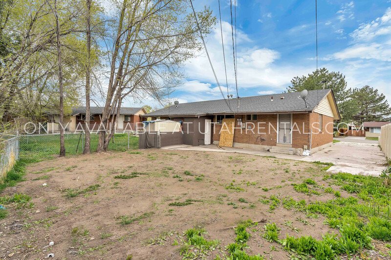 Beautiful Views & Easy Commuting – Minutes from Downtown Provo! property image
