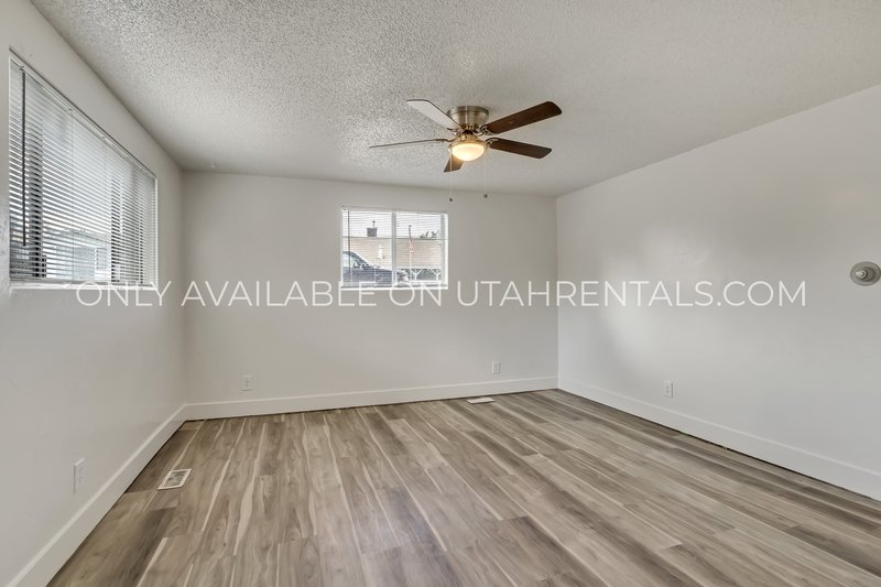 Beautiful 2 bed multiplex apartment property image