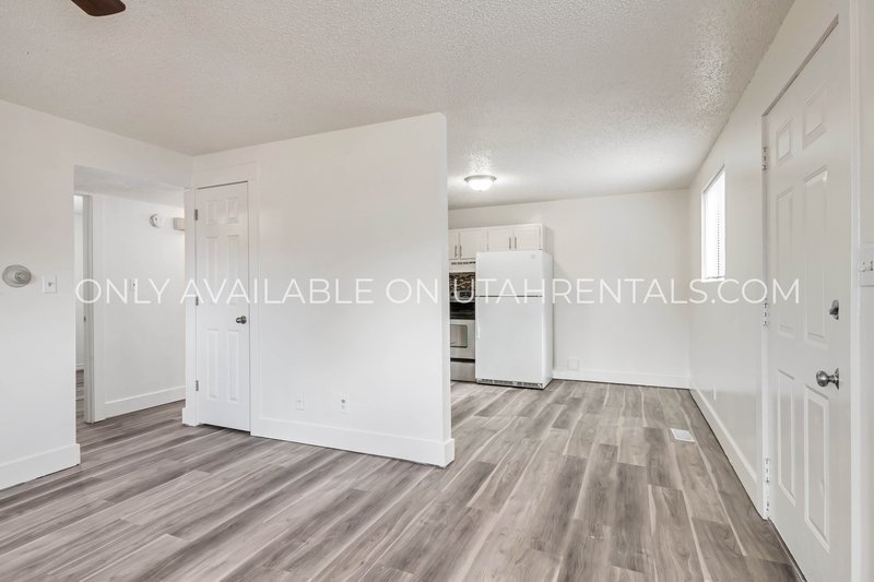 Beautiful 2 bed multiplex apartment property image