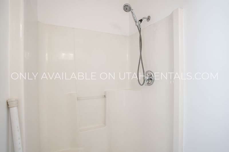 Charming & Spacious 3-Bed, 2-Bath Condo in Provo! property image