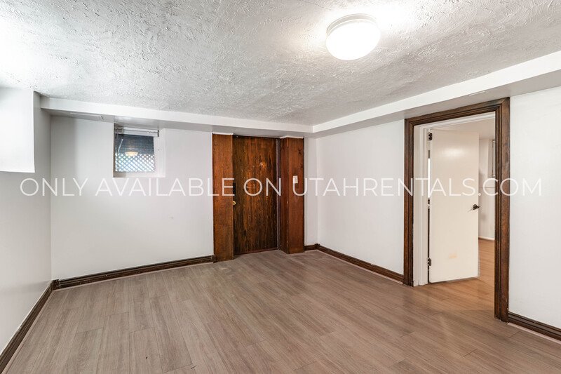 1 Bedroom Basement Apartment in SLC - 10 mins from University! property image