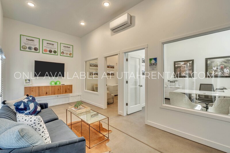 Stunning, Model Home 5-Bed Luxury Home – Open Concept Living! property image