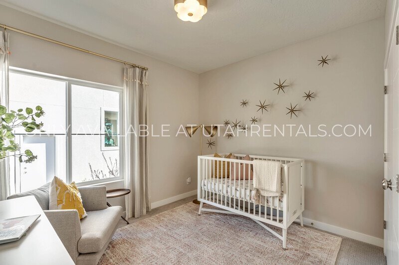 Stunning, Model Home 5-Bed Luxury Home – Open Concept Living! property image