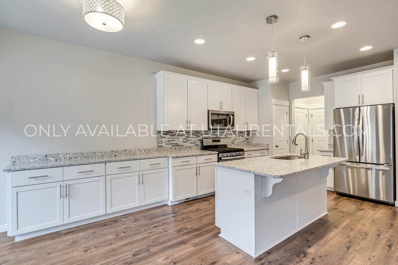 TRAVERSE MOUNTAIN MIDROW-UNIT TOWNHOME LEHI property image