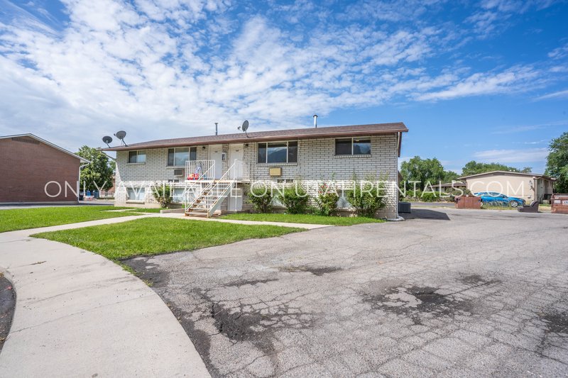Beautiful & Bright 2-Bedroom Quadplex Unit | Unbeatable Orem Location property image