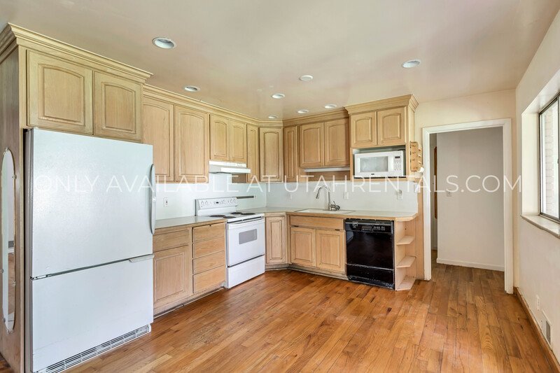 Charming 2-Bed, 2-Bath Home in Desirable Edgemont Location! property image