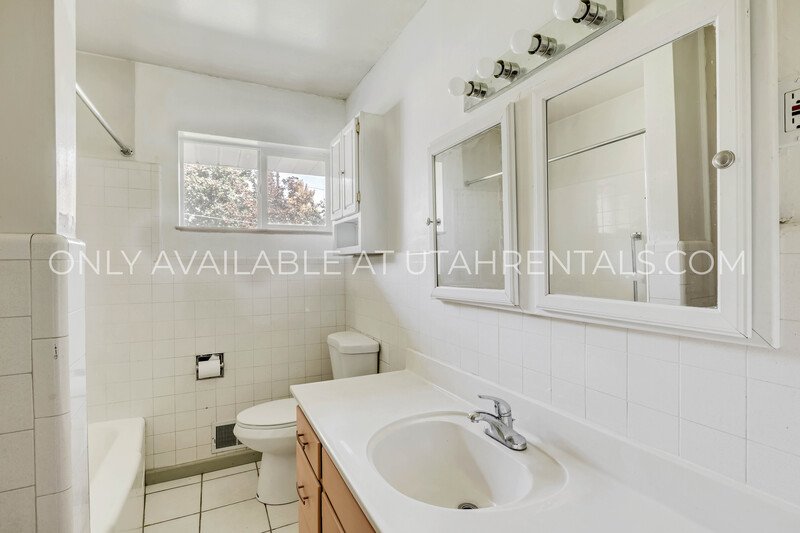 Charming 2-Bed, 2-Bath Home in Desirable Edgemont Location! property image