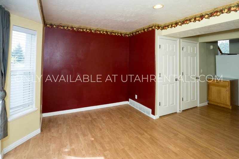 Beautiful Lehi townhome near Thanksgiving Point! property image