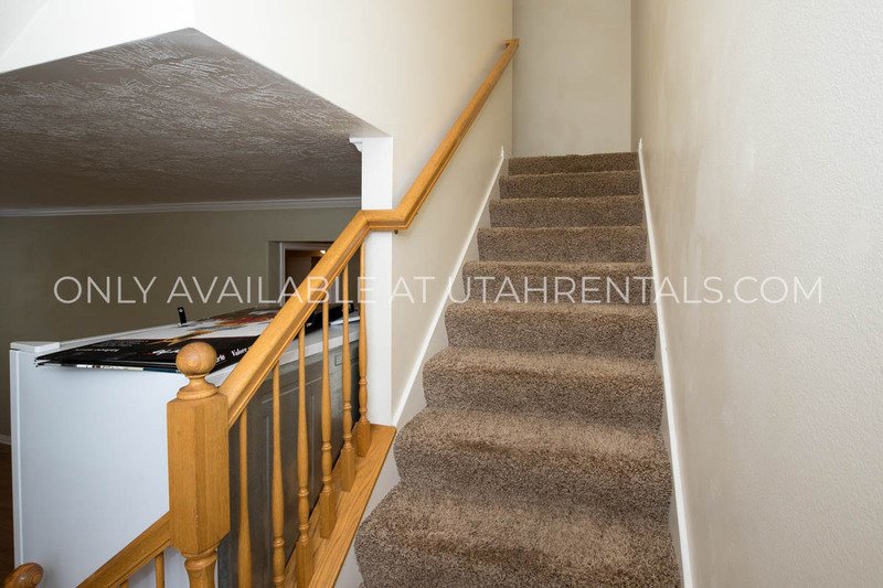 Beautiful Lehi townhome near Thanksgiving Point! property image