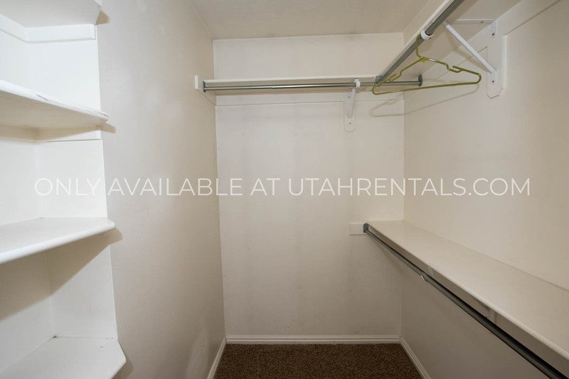 Beautiful Lehi townhome near Thanksgiving Point! property image