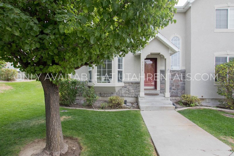 Beautiful Lehi townhome near Thanksgiving Point! property image
