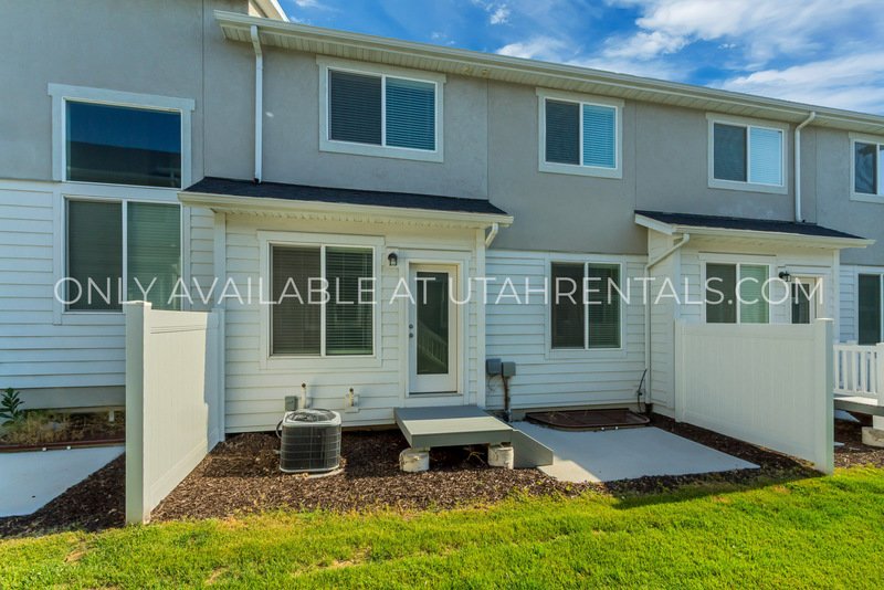 Stunning 4-Bedroom Home in Lehi property image