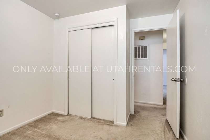 3 Bed, 1 Bath Garden-Level Apartment in the Heart of Pleasant Grove! property image