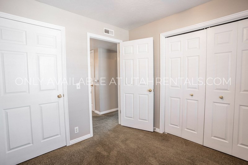 Charming 2-Bed Condo in Provo – Great Location! property image