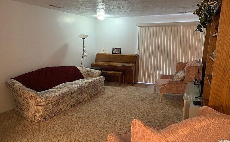 Charming 2-Bed, 2-Bath Townhome in the Heart of Orem property image