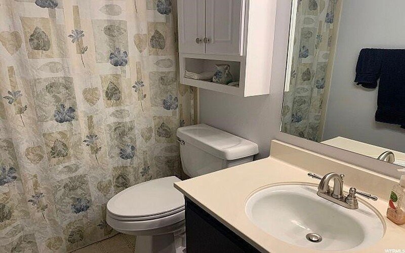 Charming 2-Bed, 2-Bath Townhome in the Heart of Orem property image