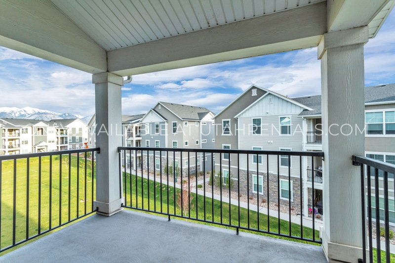 Great location, 3 bedroom 2 bathroom Vineyard Condominium property image