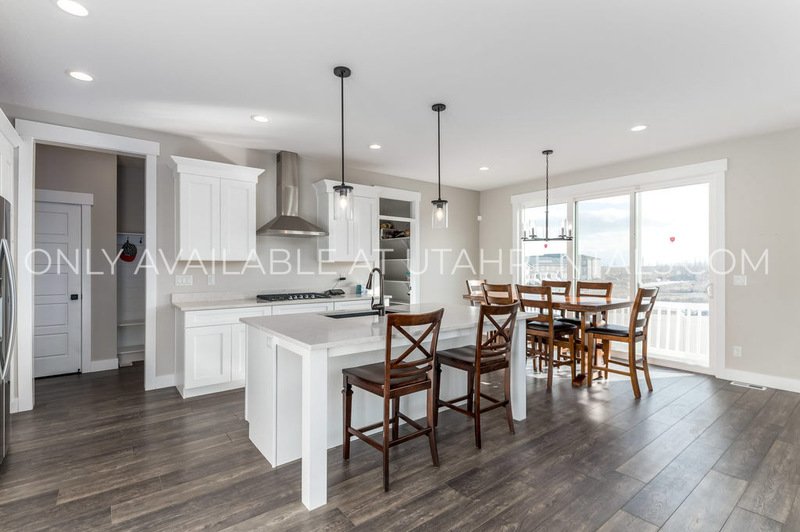 BEAUTIFUL EXECUTIVE HOME IN THE EXCHANGE property image
