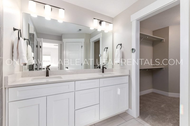 BEAUTIFUL EXECUTIVE HOME IN THE EXCHANGE property image
