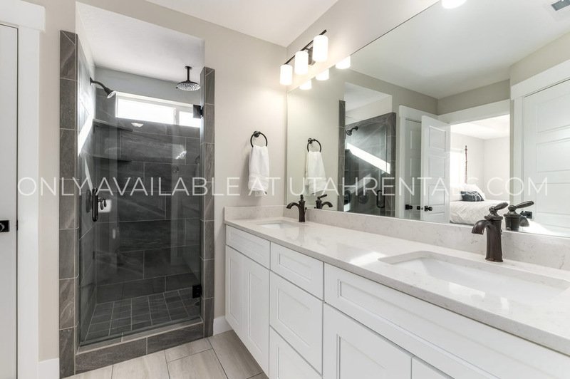 BEAUTIFUL EXECUTIVE HOME IN THE EXCHANGE property image