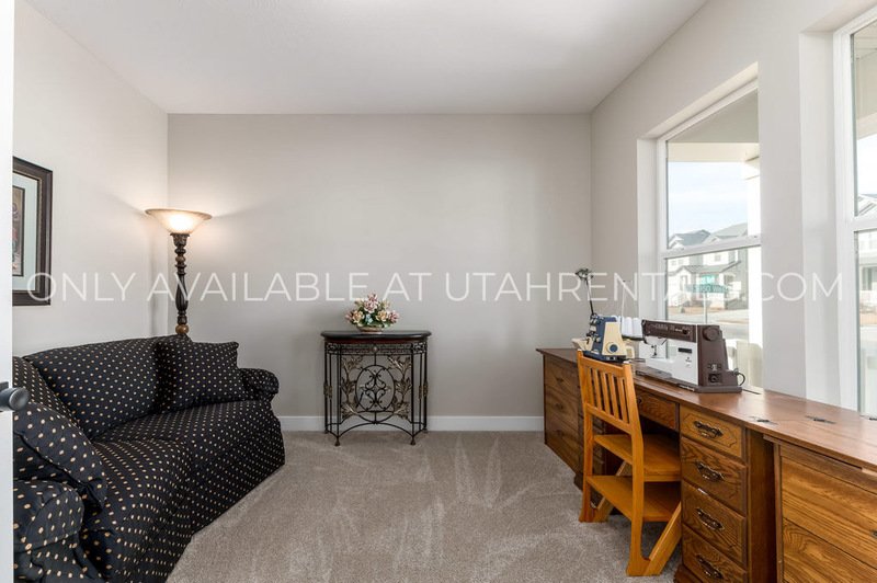BEAUTIFUL EXECUTIVE HOME IN THE EXCHANGE property image