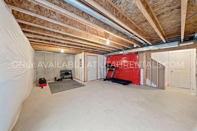 PET FRIENDLY END UNIT TOWNHOME COLD SPRINGS RANCH property image