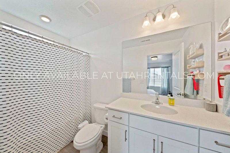 PET FRIENDLY END UNIT TOWNHOME COLD SPRINGS RANCH property image