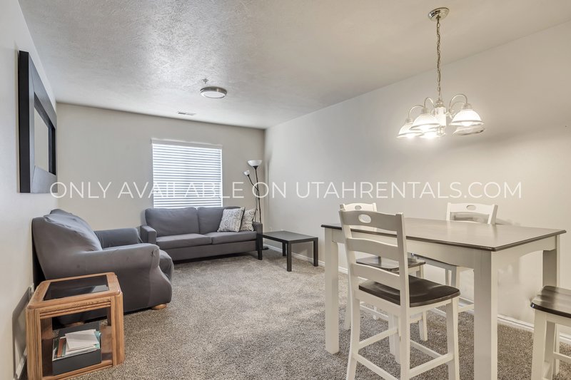 Private Bedrooms at Windsor Park property image