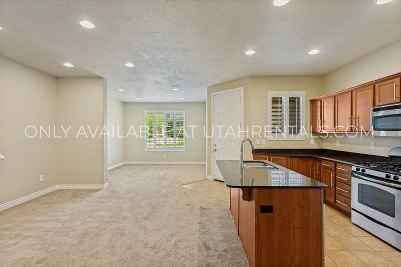 Spacious & Stylish 4-Bed 3 Bath Townhome | Available Now! property image