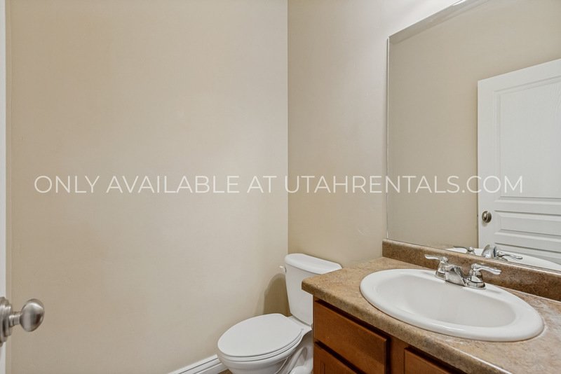 Spacious & Stylish 4-Bed 3 Bath Townhome | Available Now! property image